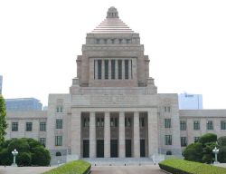 #単独２／３の圧勝・自民党！