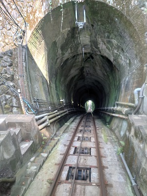 takao21826cablecar